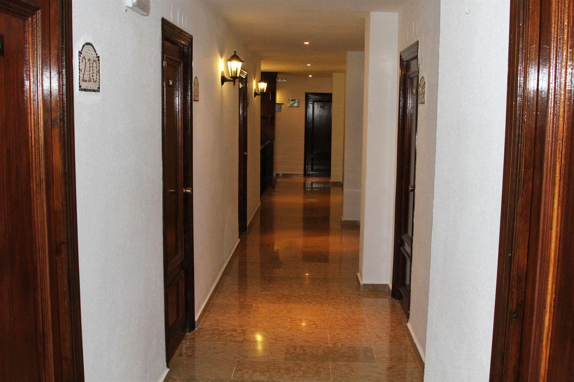 Hotel Puerta Nazari Orgiva Luaran gambar